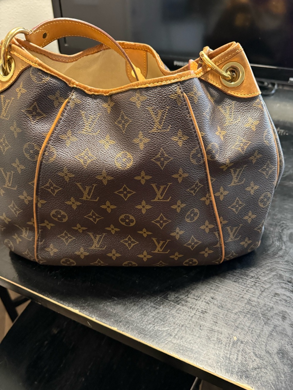 Louis Vuitton Galliera PM Bag w COA - Picture 3 of 13
